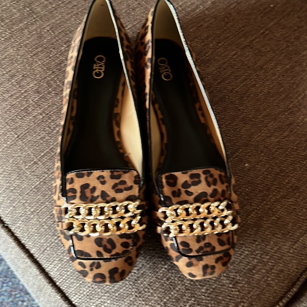 Leopard print flat shoes size 8m